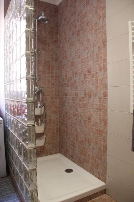 Appartamento Exclusivo Y Acogedor Con Balcon En Chueca, Con Aire Acondicionado Y Calefaccion