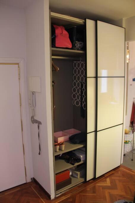 Appartamento Exclusivo Y Acogedor Con Balcon En Chueca, Con Aire Acondicionado Y Calefaccion *